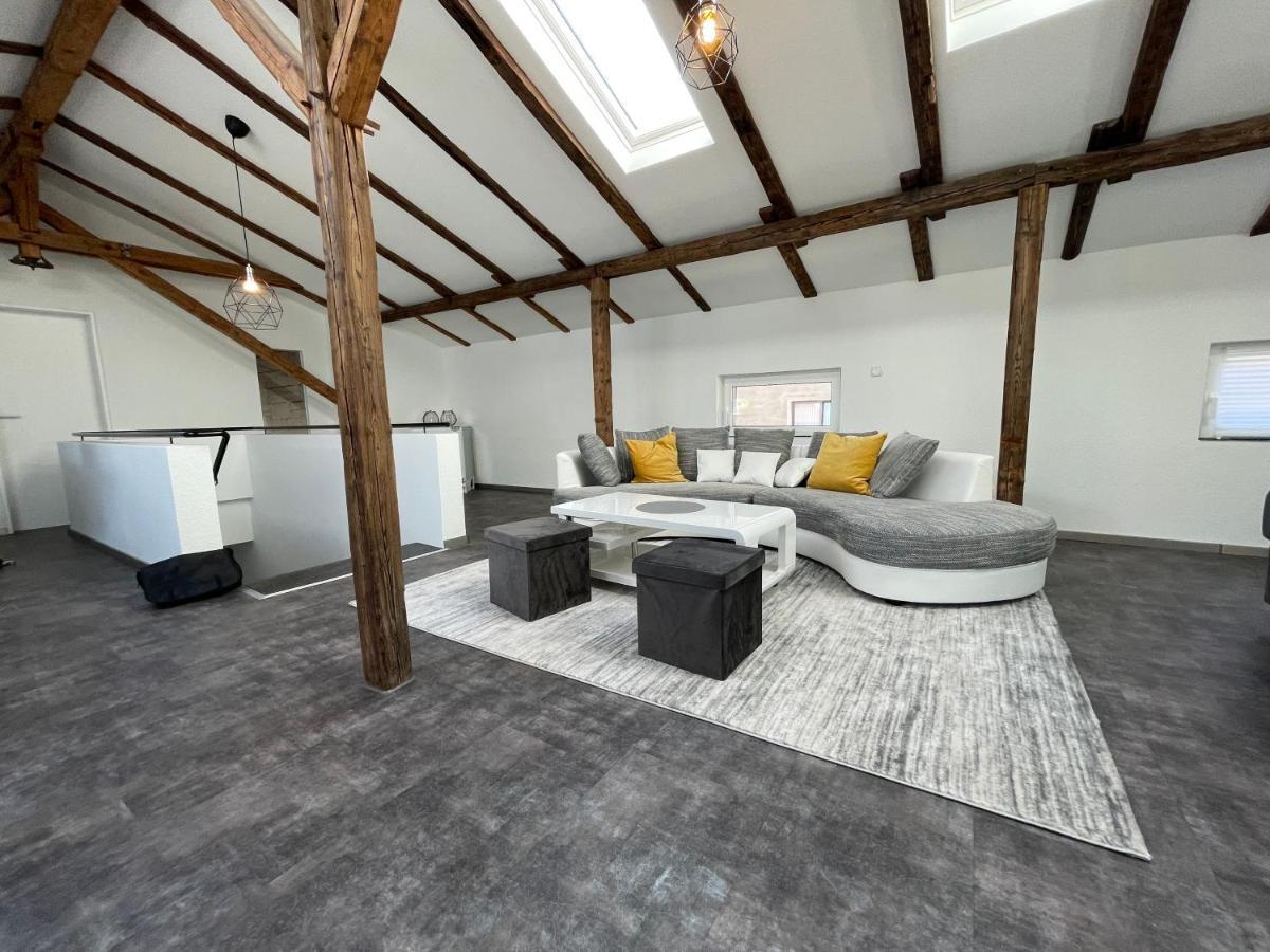 Apartamento Gleis 13 - The Loft Im Ehemaligen Lokschuppen Bückeburg Exterior foto